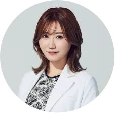 河合院長による目の下のクマ取り症例。実績4,000件以上の精密施術（ダヴィンチビューティークリニック）。